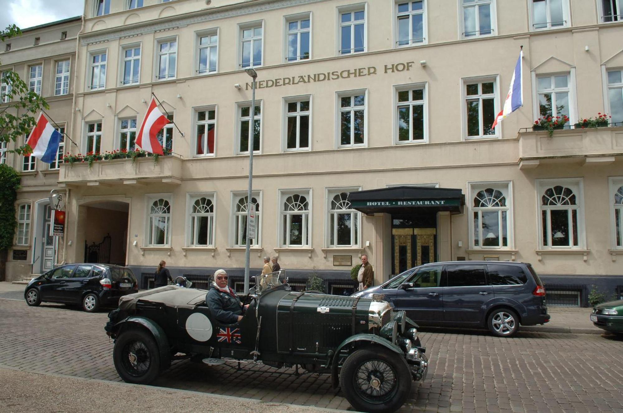 שוורין Hotel Niederlaendischer Hof מראה חיצוני תמונה