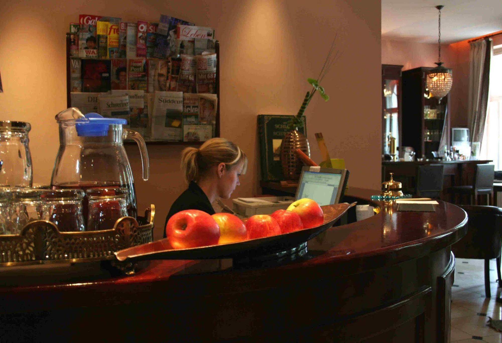 שוורין Hotel Niederlaendischer Hof מראה חיצוני תמונה
